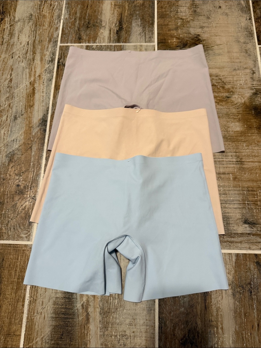 Seamless High-Waist Women’s Bike Shorts — Light Blue, Beige & Lavender